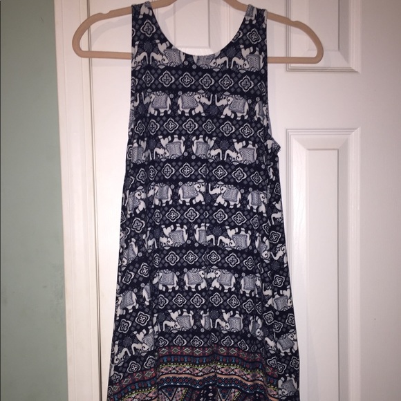 Spring dress - Picture 1 of 3